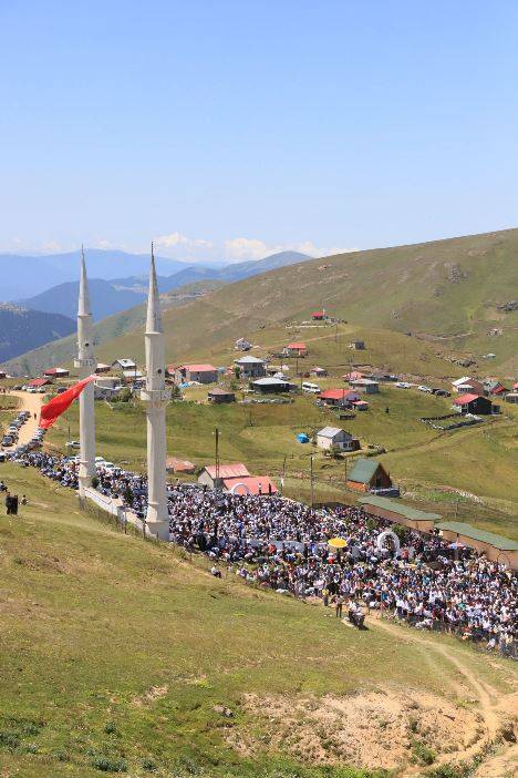 Trabzon'da Kadırga Yayla Şenliğinden renkli görüntüler 22